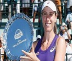 Johanna Konta beats Venus Williams to win first WTA title in Stanford