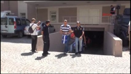 İzmir Gözaltındaki Askerler Adliyeye Sevk Edildi