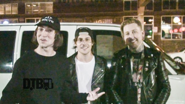 Myka Relocate - BUS INVADERS Ep. 1014