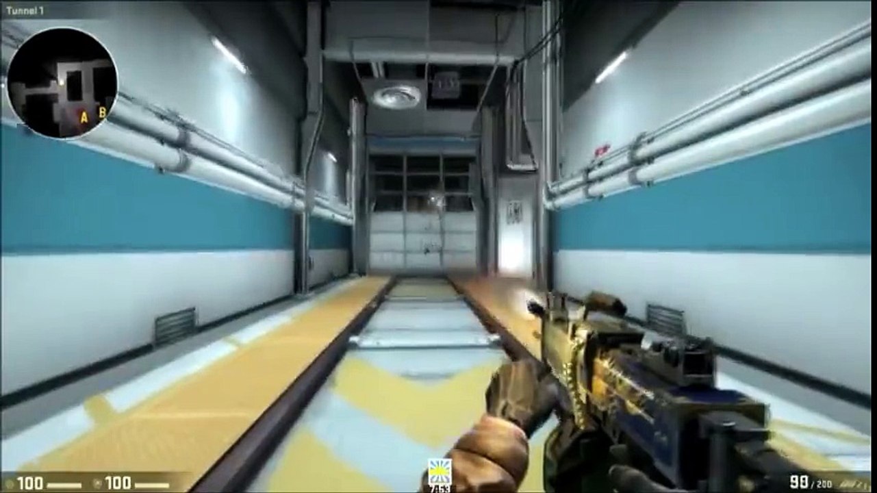 Il modifie les sons des armes de son jeu vidéo... Plus trop sur de vouloir jouer