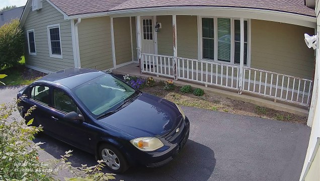 Livraison le jour même d'Amazon... On jette le paquet lol !