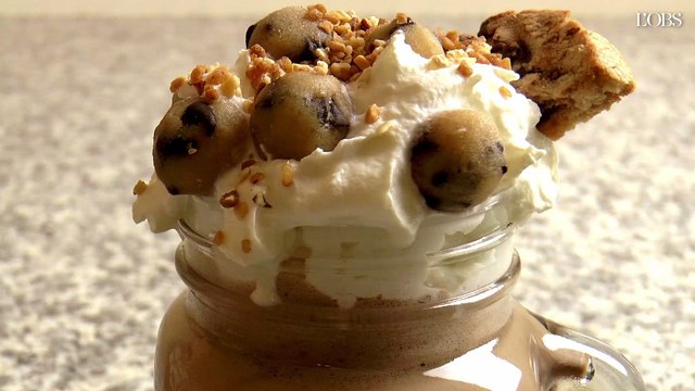 La recette du freakshake au chocolat, un milkshake à manger