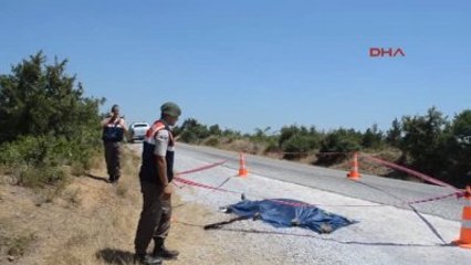 Balıkesir Av Tüfeğiyle Yol Kenarında İntihar Etti