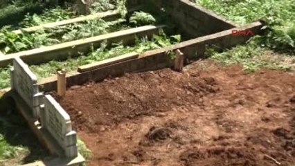 Rize Cezaevinde Asılı Bulunan Yarbay, Sessiz Sedasız Toprağa Verildi