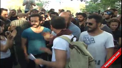 Ünlü sanatçı Mustafa Alabora geçirdiği kazada yaralandı