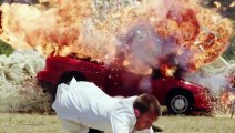 Explosion de voiture en Slow Motion par The Slow Mo Guys