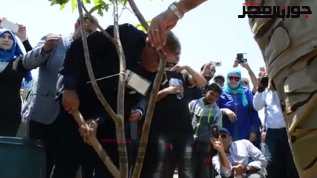 وزير الشباب وعسكر يشاركان فى مبادرة أزرع شجرة ببورسعيد‎
