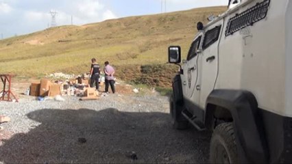 Dere Yatağında Atılan Fetö/pdy Ait Çok Sayıda Kitap ile 6 Kuran-ı Kerim Bulundu