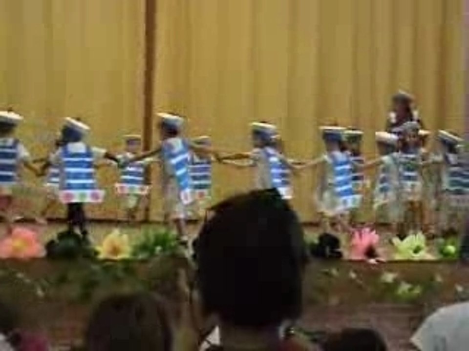 Fêtes de l 'ecole hedi 06-2007