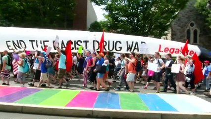 Democratic Convention begins with drama over email scandal