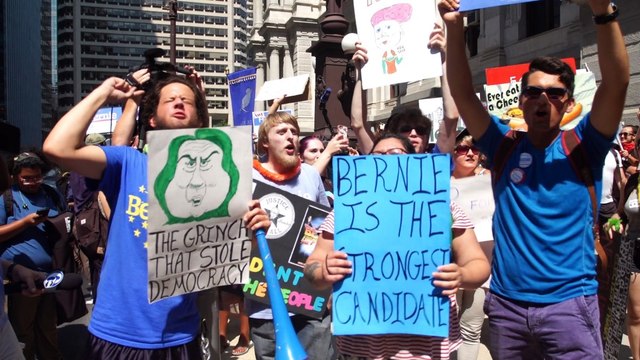 Despite Sanders's endorsement, his supporters vow 'never Hillary'