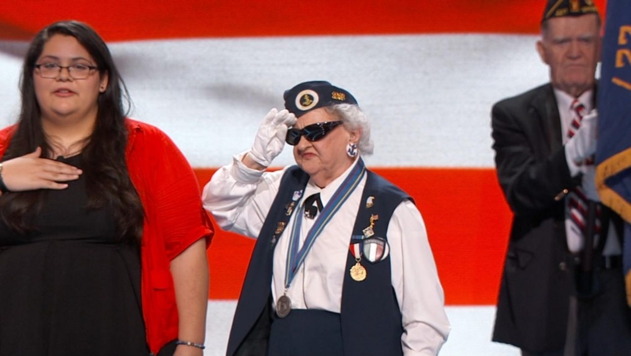 Democratic National Convention opens with Pledge of Allegiance flub