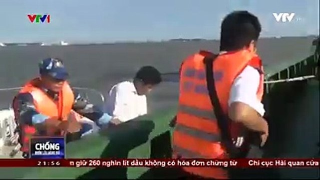 Tạm giữ tàu biển chở 2000 tấn than cám không rõ nguồn gốc.