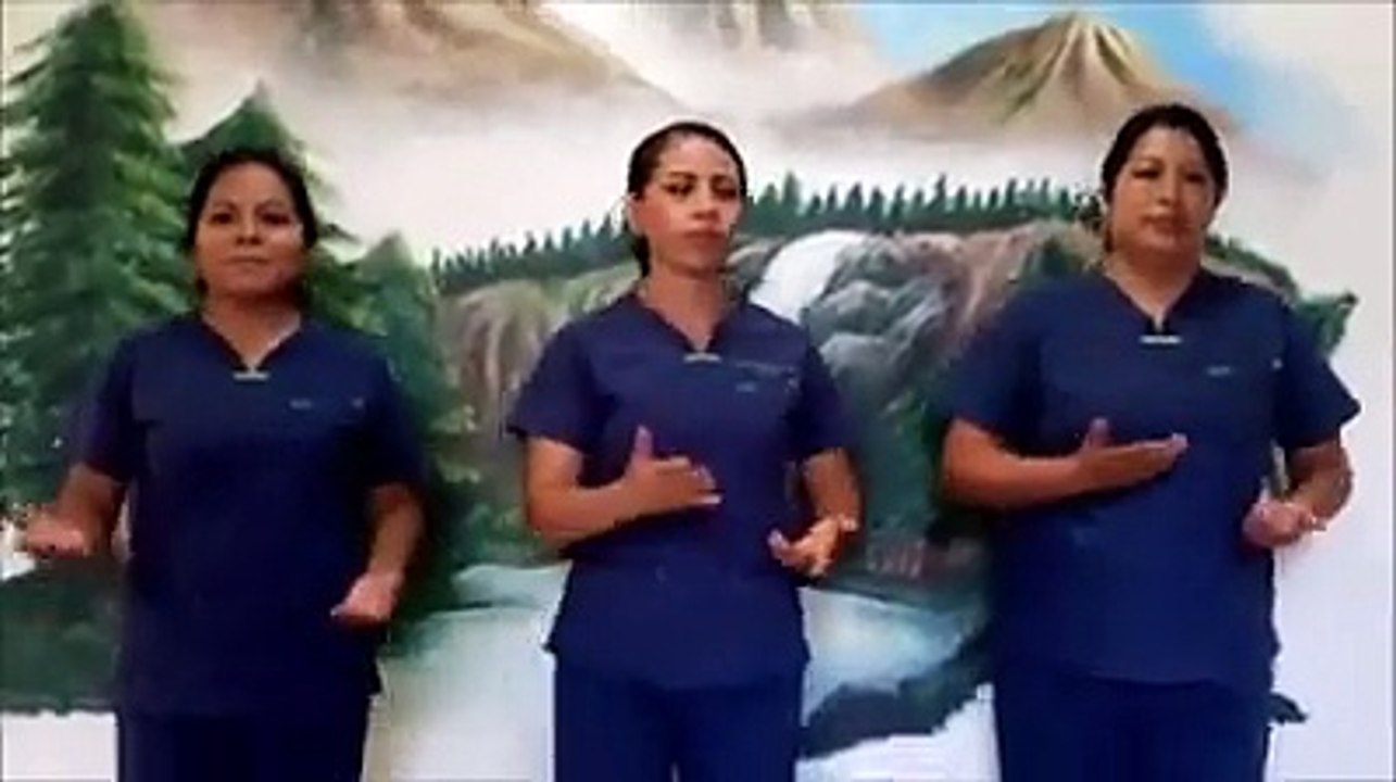 MUERE BACTERIAS MUERE.. Forma didáctica como lavarse las manos