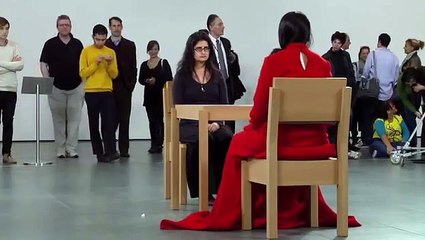 Ulay ve Marina Abramovic’in 21 Yıl Sonra Karşılaşma Anı