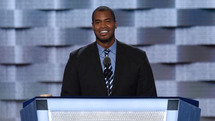 Jason Collins praises Clinton's support of LGBT rights
