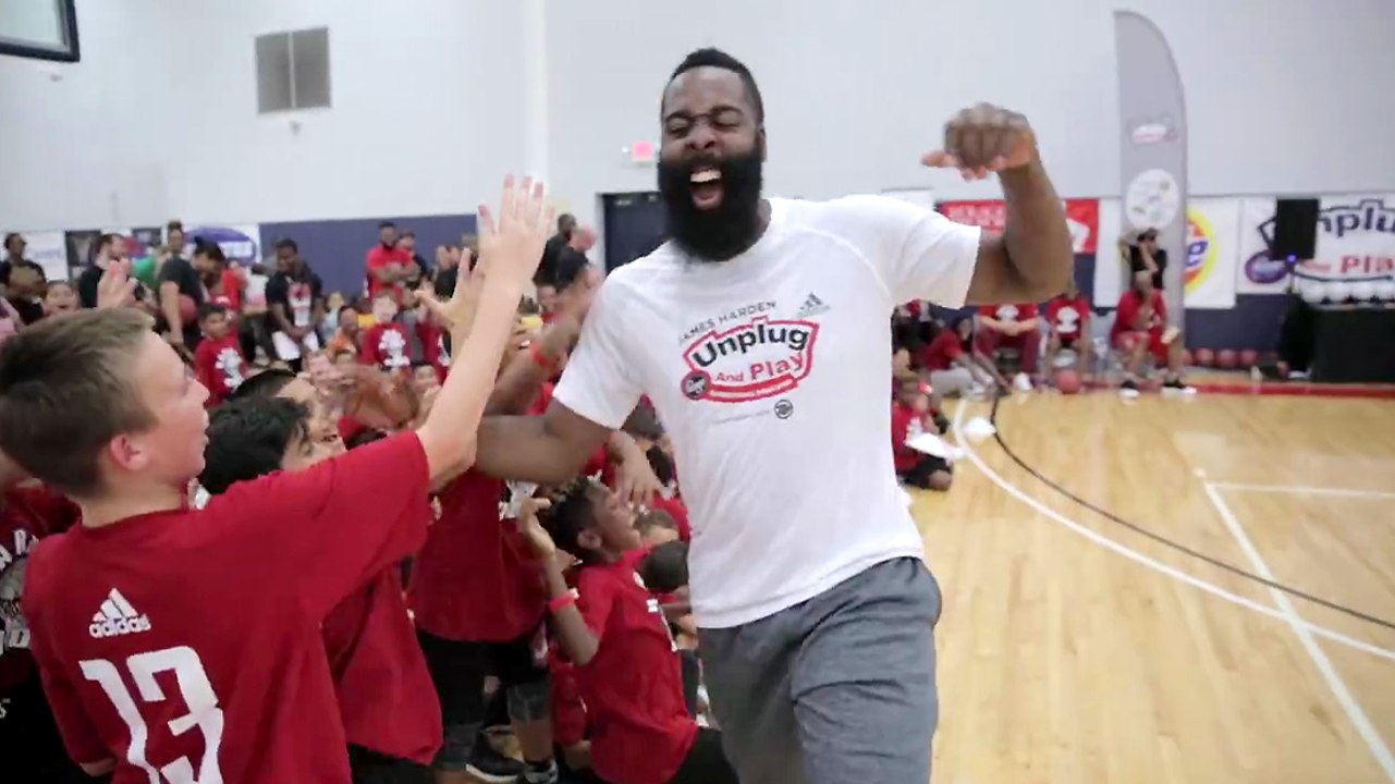 James Harden vs Enfant