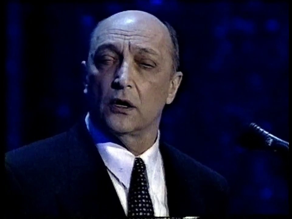 Стихотворение В.С. Высоцкого  "Енгибарову - от зрителей" читает Михаил Козаков.