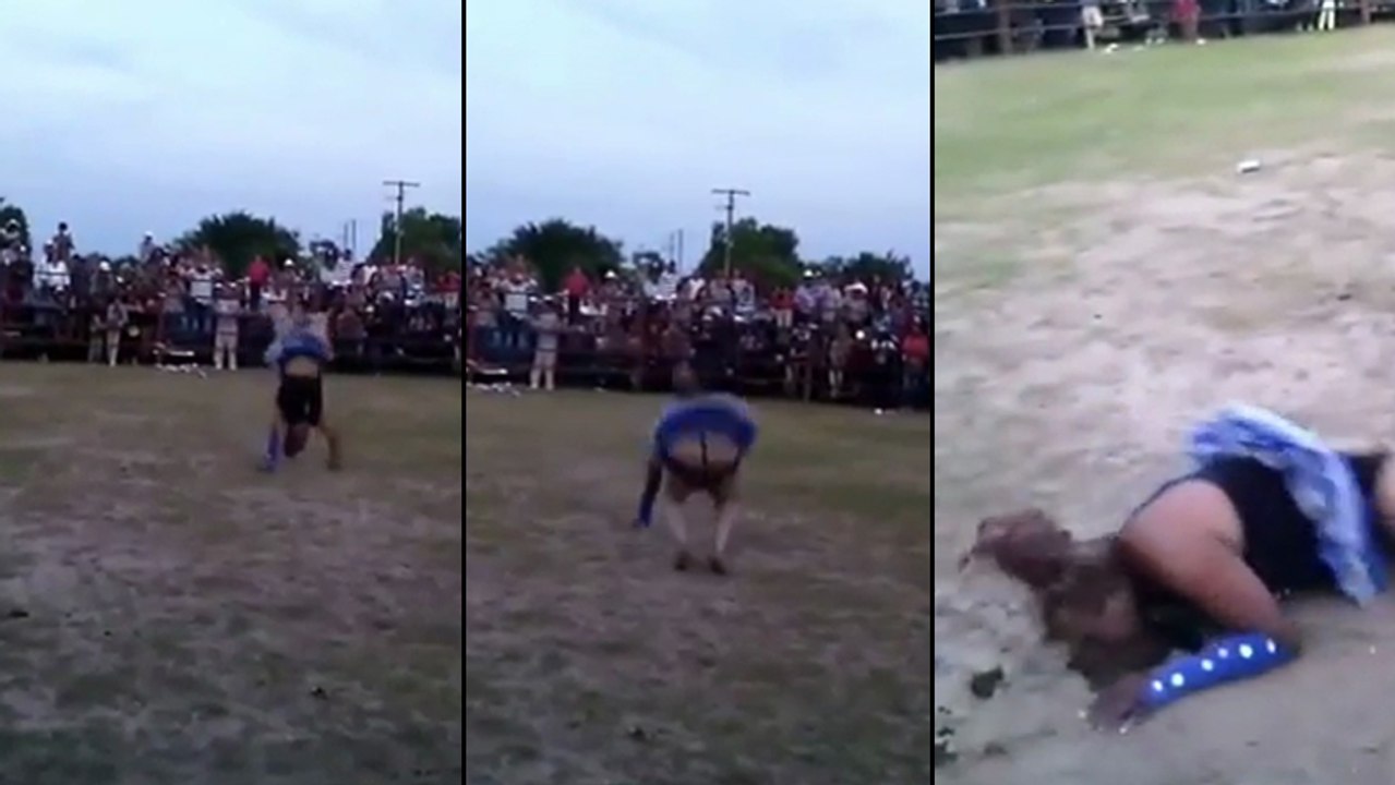 Elle fait des saltos arrière et fini dans la fiente