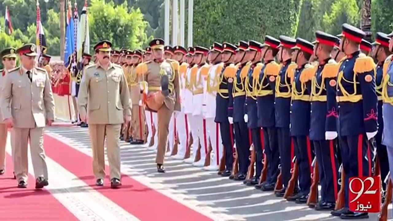 Army Chief Offical visit to misar- Presented with Guard of honour