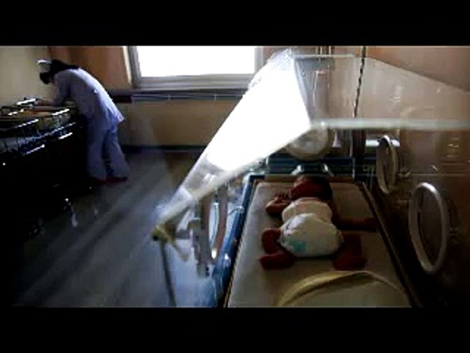 Australie: "Un bébé décède après avoir inhalé du "gaz hilarant"