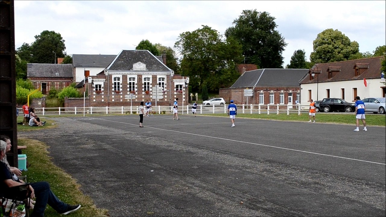 Ballon au Poing 1er B (un court échange)