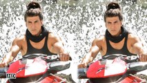 Muscleman Khiladi Akshay Kumars Dishoom look
