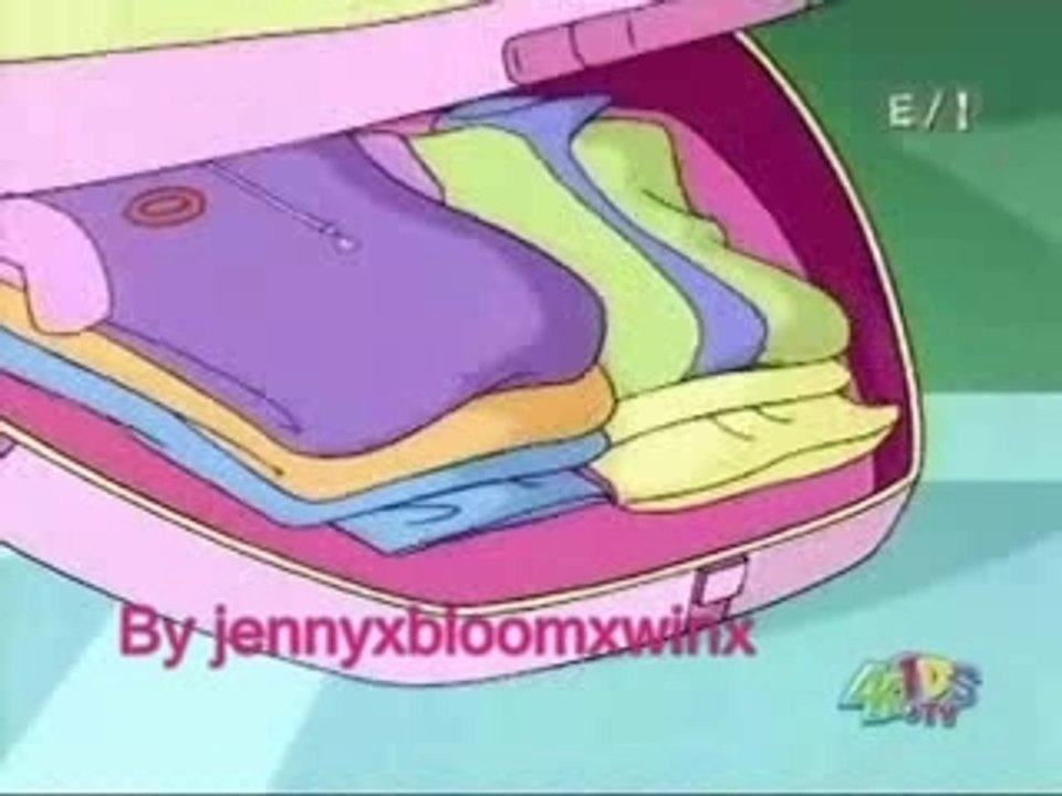 Winx pack up for vacation!