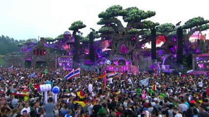 Pour les festivaliers, Tomorrowland se poursuit a Brussels Aiport