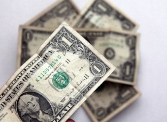 Elazığ'da Gözaltına Alınan Polislerin Üzerinden 1 Dolar Çıktı