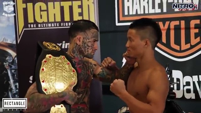 Un lottatore fa lo sbruffone prima del match. Ecco cosa succede sul ring