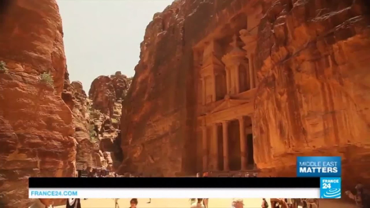 Protecting Petra: rock climbers give archaeolog...