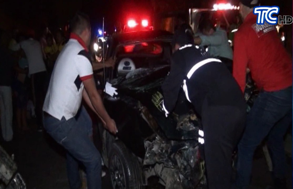 Dos muertos y ocho heridos deja un accidente tránsito en vía Arenilla – Huaquill