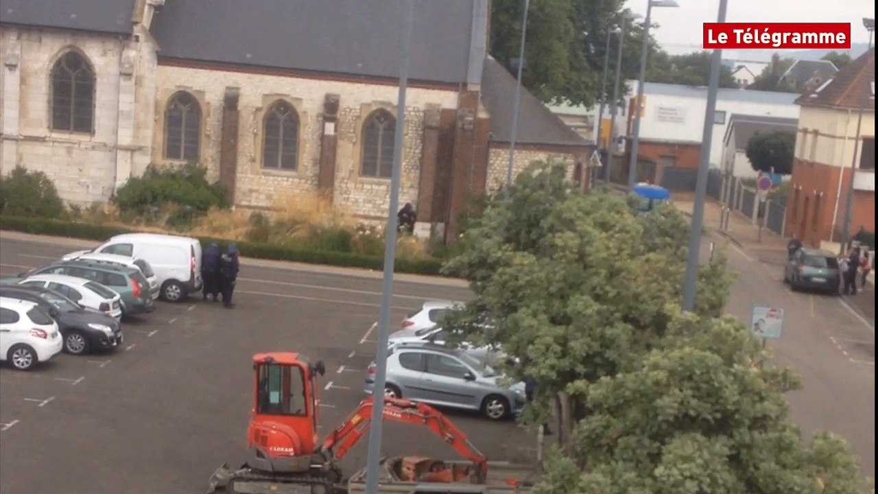Saint-Etienne-du-Rouvray (76). Prise d'otages à l'église : les images de l'intervention de la BRI