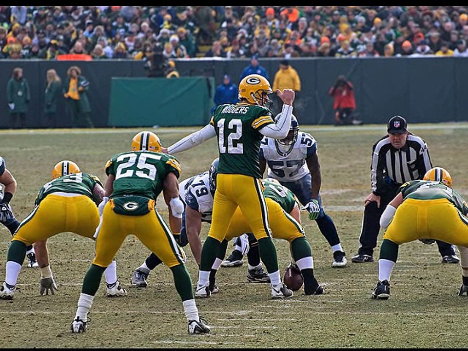 A.J. Hawk obliterates a bubble-wearing fan at golf tournament