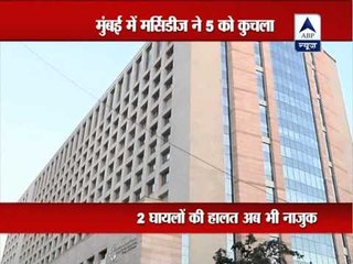 Mercedes injures 5 in Mumbai