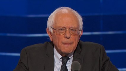 ساندرز يدعم كلينتون بانطلاق مؤتمر الحزب الديمقراطي