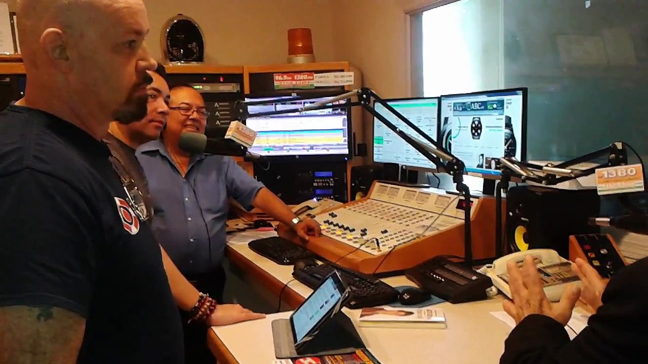 Actor Agustín Bernal entrevistado por Radio Fiesta en West Palm Beach, FL