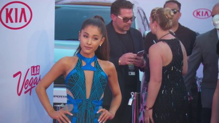 Ariana Grande n'a pas joué à la Maison Blanche à cause du scandale des donuts