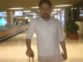 Departure to "KARBALA" A video video message to all fan by "FARHAN ALI WARIS" from Karachi Airport