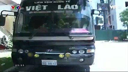 Thanh Hóa: Bắt gần 40 kg chân, tay gấu đang vận chuyển từ Lào về Việt Nam.