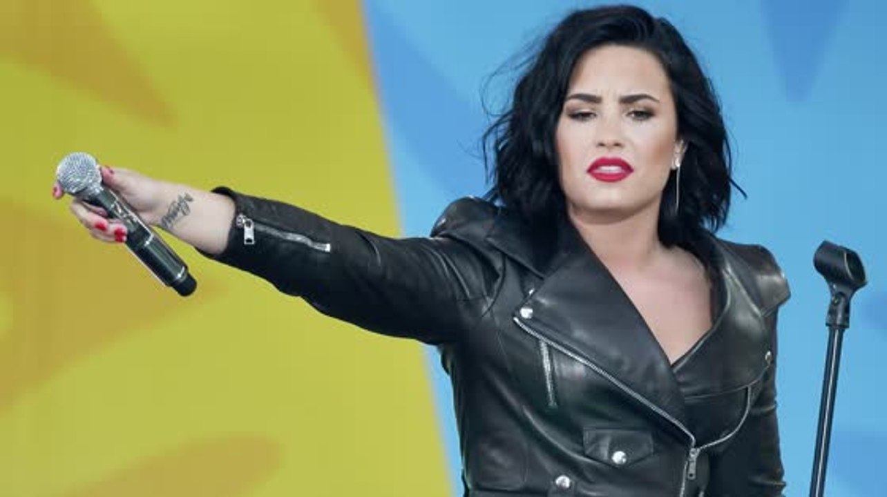 Demi lovato sprach bei ihrer dnc rede über geisteskrankheiten