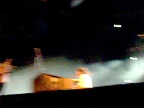 Stuck in the middle - Mika