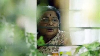 Amazing love scene Ad on Leaving Family in India-Trendvideos
