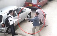 How this man snatched a mobile from a student