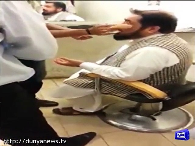 Watch Mufti Abdul Qavi make up room video talking about shemales.