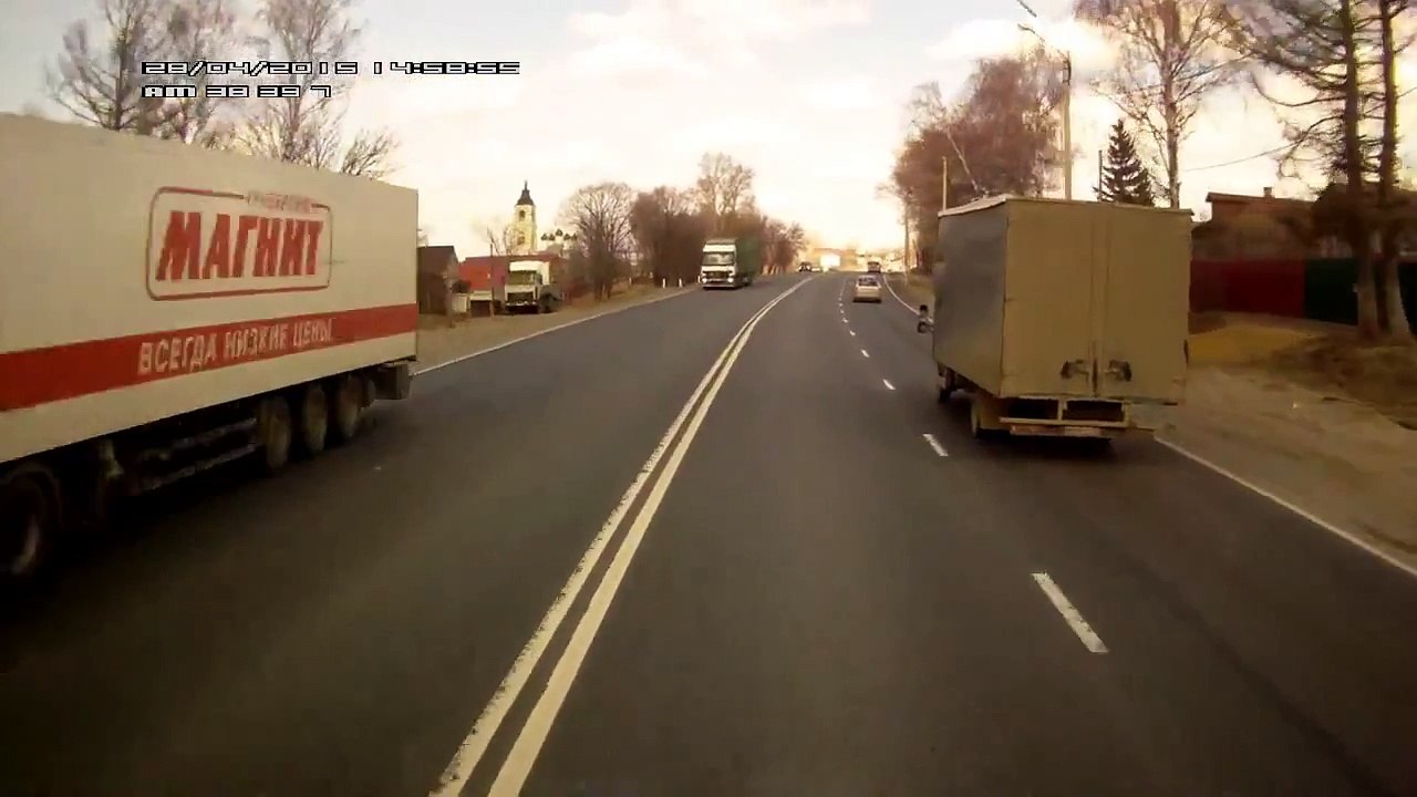 Harsh frontal crash with truck - Everyone survived!
