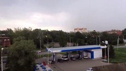 Un orage se déclenche en l'espace de quelques secondes !