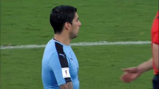 Neymar jr and Luis Suárez fighting (funny moment )