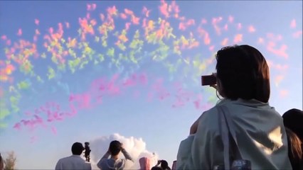 Le plus grand feu d'artifice en journée du monde !